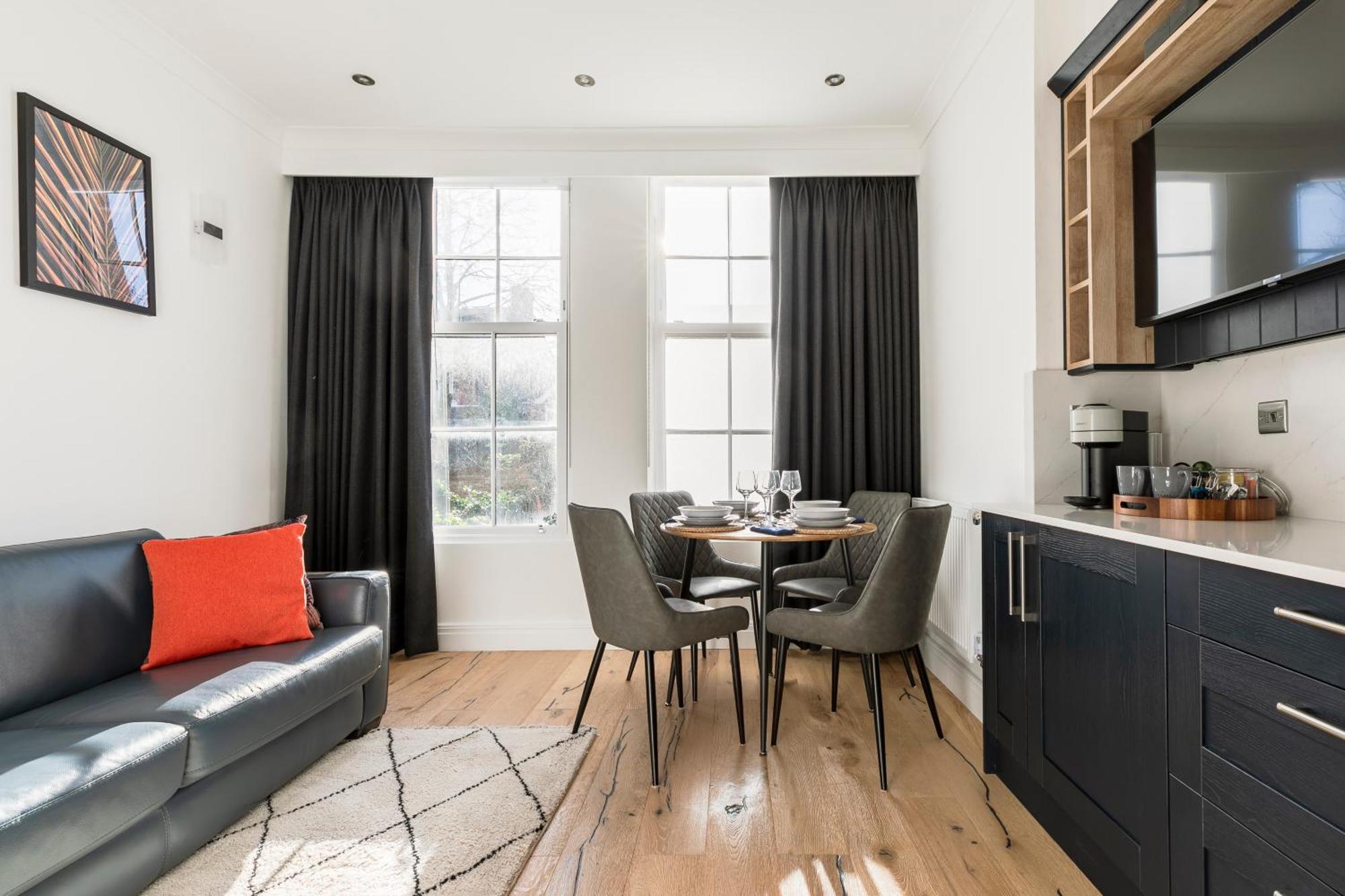 Modern Aptmt, 2 Stops To Central London, Smart Lock, Netflix Ealing Exterior photo