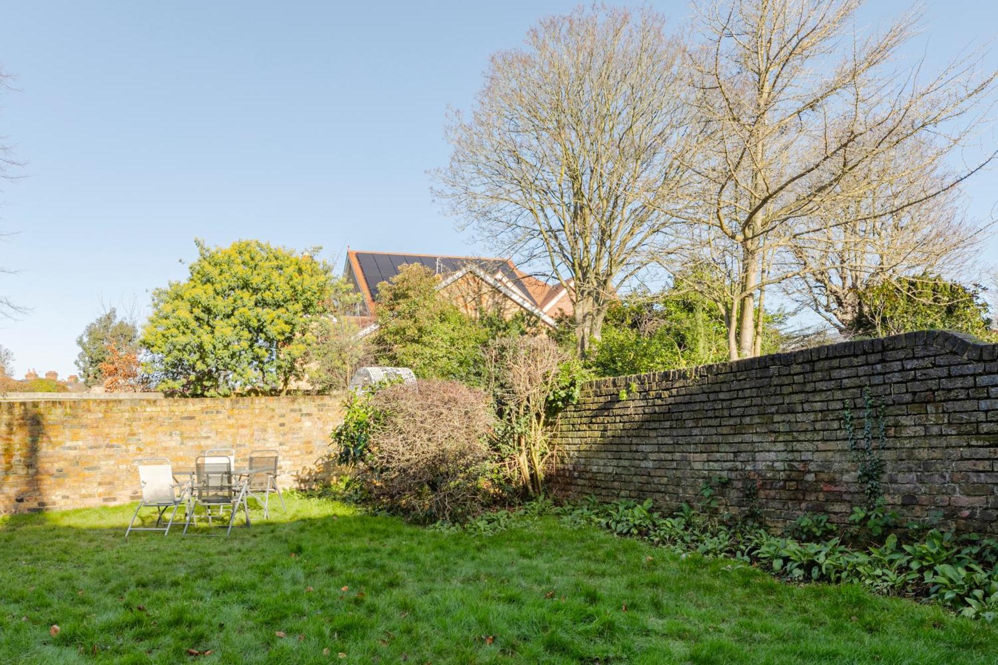 Modern Aptmt, 2 Stops To Central London, Smart Lock, Netflix Ealing Exterior photo